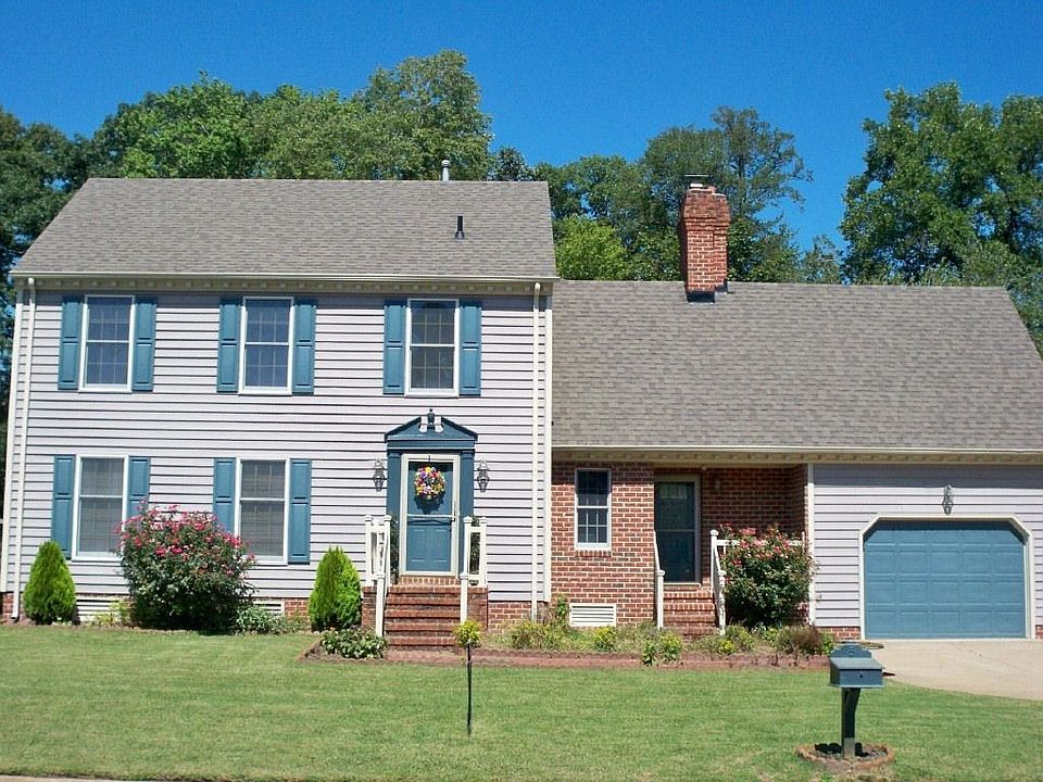Beautiful Colonial Custom Built Home