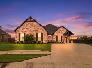 148 Lakeview Cir, Pilot Point, TX 76258