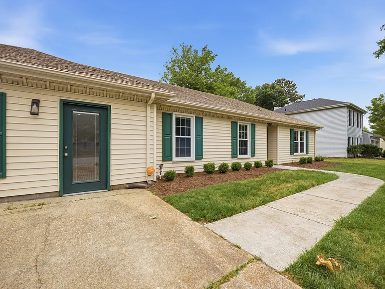2252 Newstead Dr — Photo 3