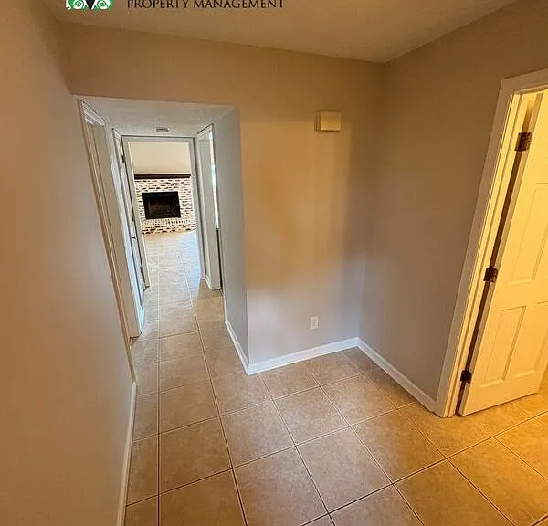 6085 Sand Wedge Cir NW — Photo 3