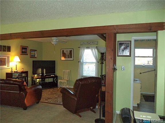 3rd image of 105 Quail Dr