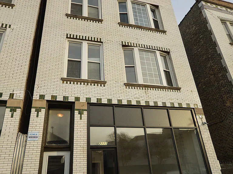 2111 N Western Ave #1R — Photo 1
