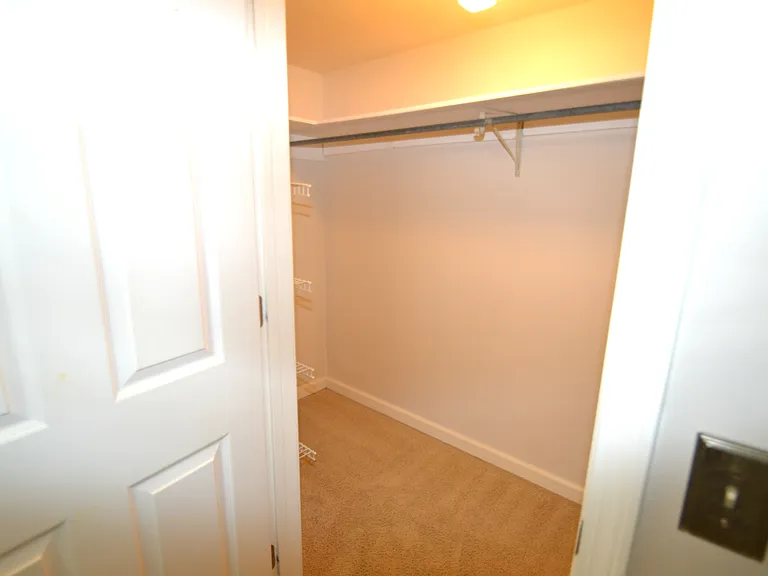 120 Hillsboro Pl — Photo 16