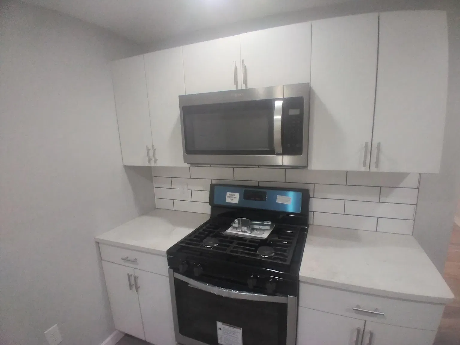 3 bed, 1.5 bath, 1428 sqft, $1,600 — Photo 3