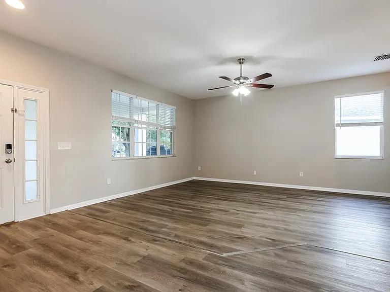 6707 Cambridge Park Dr — Photo 4