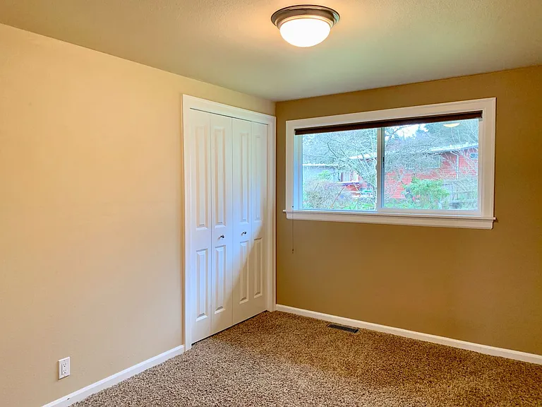 405 167th Ave SE — Photo 10