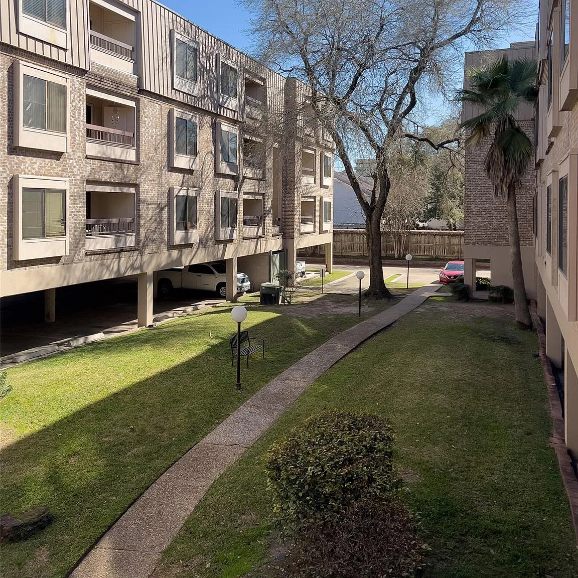 2 bed, 2.0 bath, 1177 sqft, $1,400 — Photo 1
