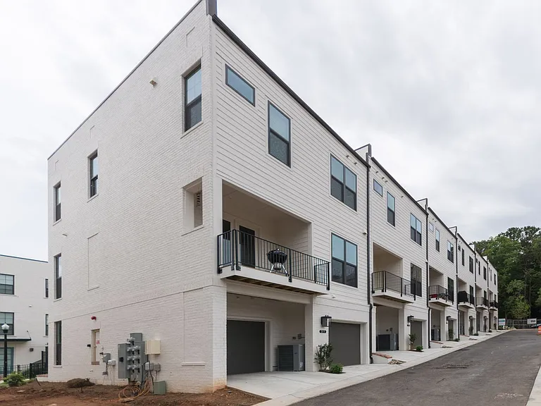 309 Burgess Walk — Photo 30