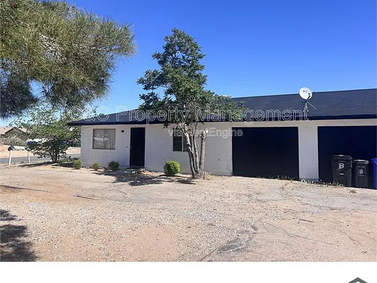 21490 Bear Valley Rd #B — Photo 1