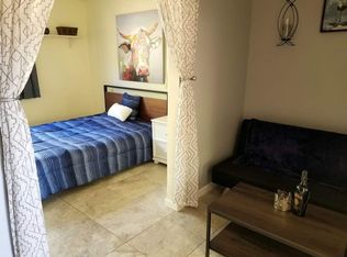 35761 Bass Rock Rd #1, Santa Clarita, CA 91390