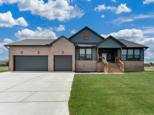 462 Stoney Creek St, Clearwater, KS 67026