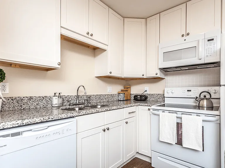 131 41st Ave N, St Petersburg, FL 33703 — Photo 26