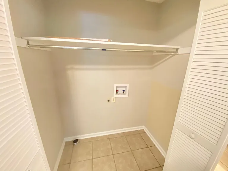 40 Willowbrook Dr NW — Photo 4
