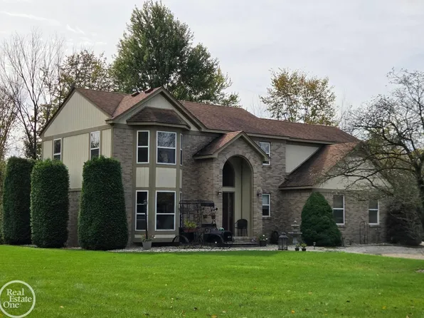 9017 Meisner Rd, Casco, MI 48064