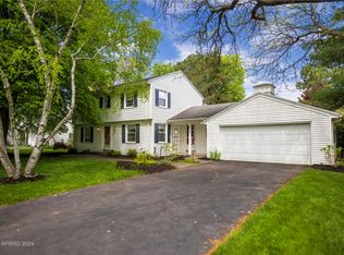170 Danbury Cir S, Rochester, NY 14618