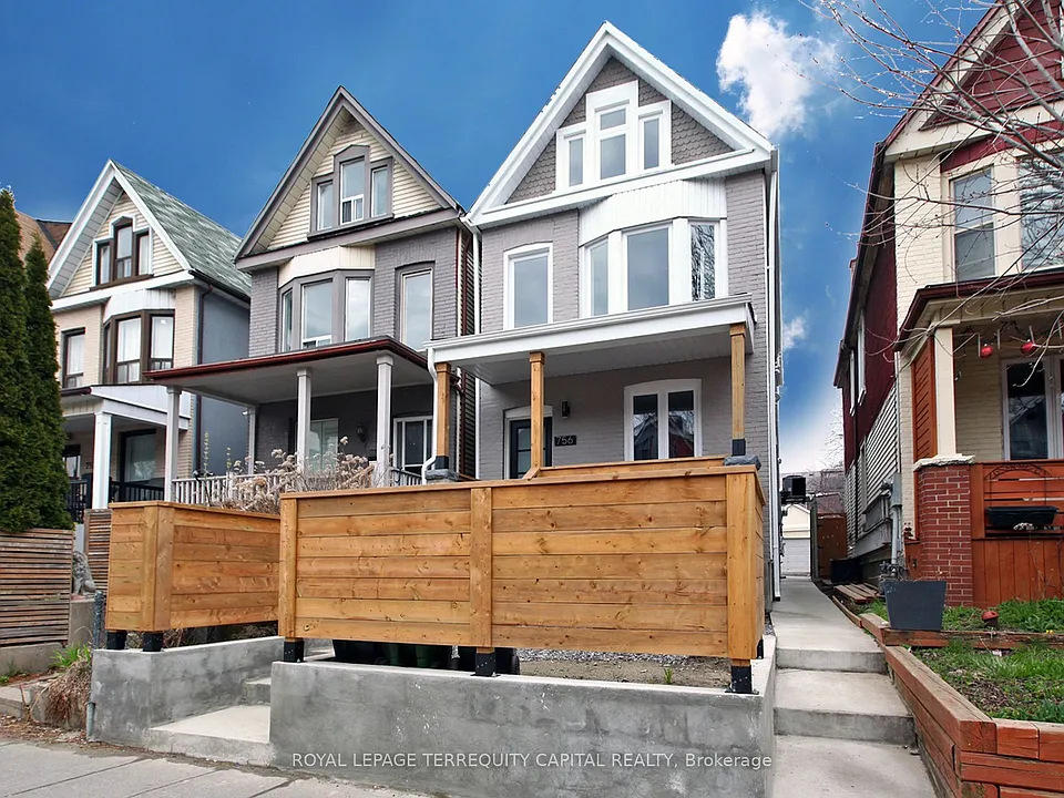 756 Gerrard St E #1