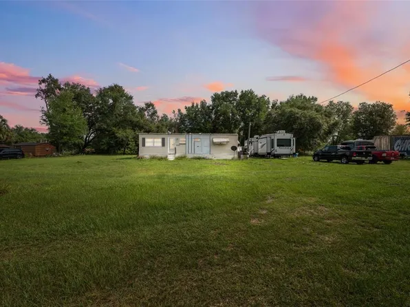 9561 County Road 235a, Wildwood, FL 34785