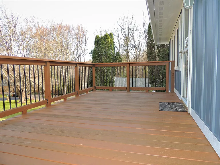 4 Weston Ln — Photo 17