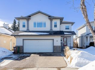 28 Eastcott Dr, Saint Albert, AB T8N 6Y3