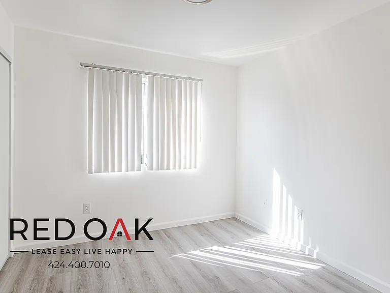 6853 Agnes Ave #3 — Photo 10