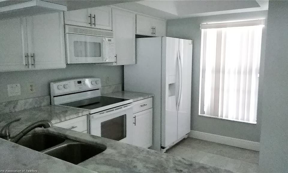1st image of 1655 Lakeview Dr Unit A-104