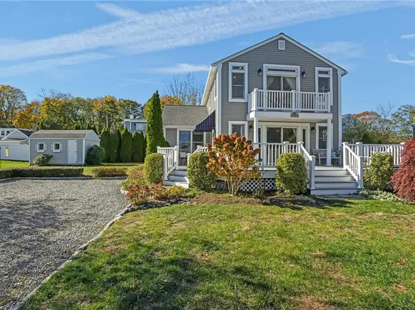 4 Read Ave, Warren, RI 02885