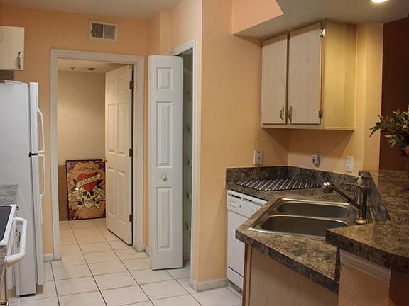 3rd image of 712 Crest Pines Dr APT 321