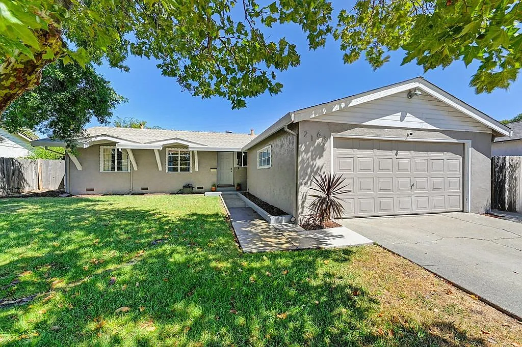 2163 Montecito Way photo 1