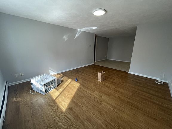 2nd image of 218 Babcock St #D1