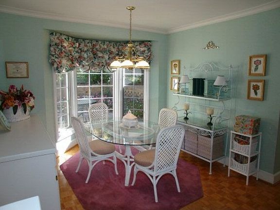4th image of 319 Bethel Dr