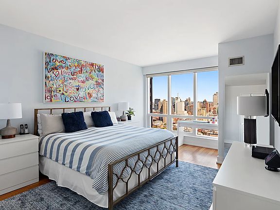5th image of 350 W 42nd St APT 35D