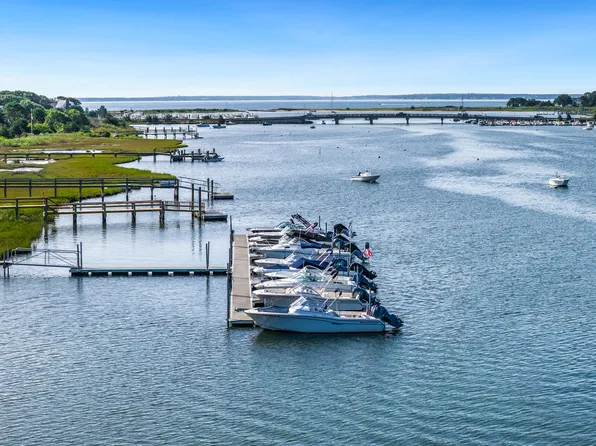 37 Seashell Lane, East Falmouth, MA 02536