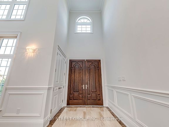 2nd image of 39 Foxwarren Dr