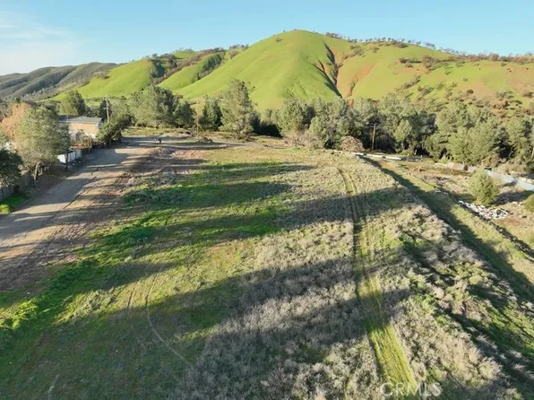 3150 Ciwa St, Clearlake, CA 95422