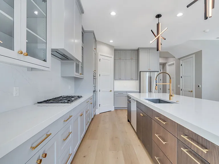 Jocelyn Court Townhomes — Photo 21