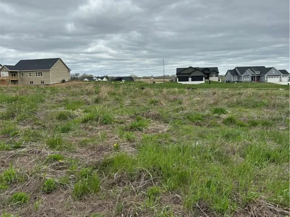 2511 Blooming Heights Dr, Norwalk, IA 50211