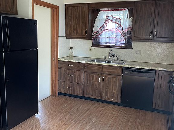 Kitchen another view