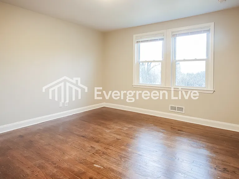 1118 Newfield Rd — Photo 14