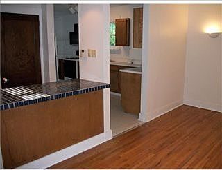 5th image of 3144 Beechwood Blvd