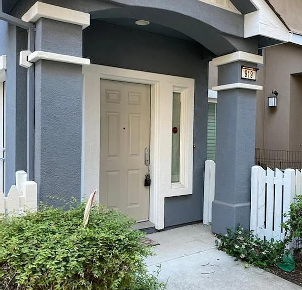 919 Rancho Pl — Photo 1