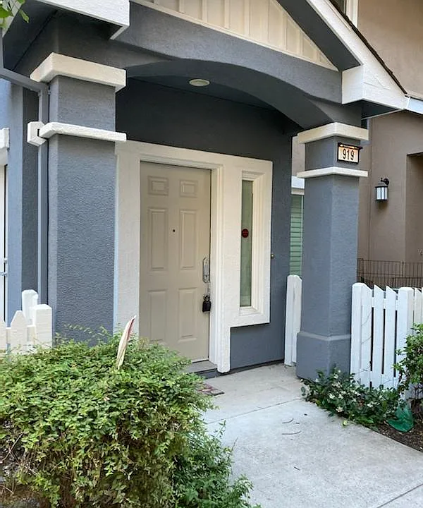 919 Rancho Pl