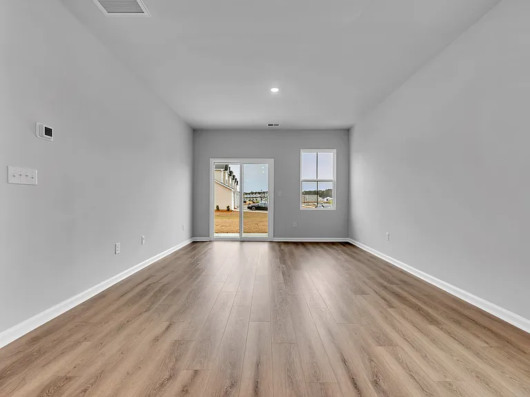 138 Talladega Dr — Photo 34