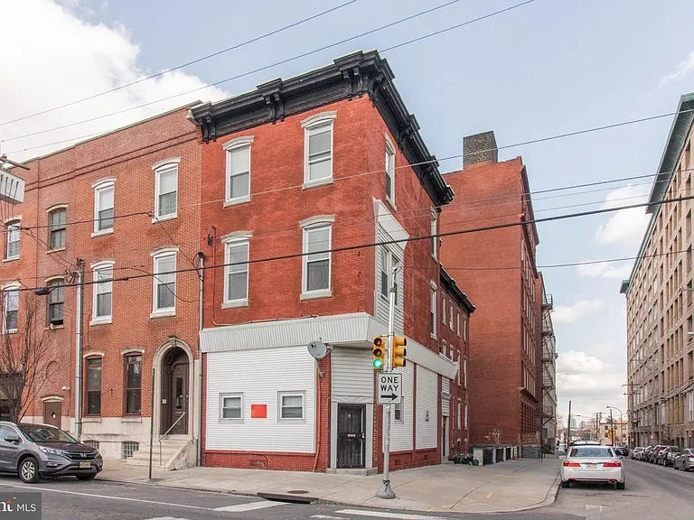641 N 15th St #4 — Photo 14