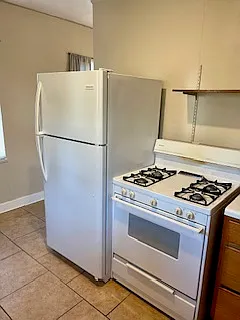 5016 N Lookout St #2 — Photo 4