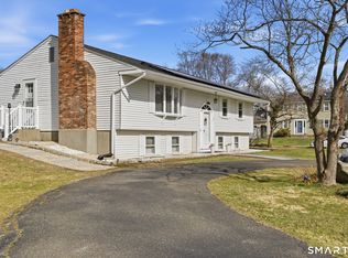 17 Pioneer Drive, Enfield, CT 06082