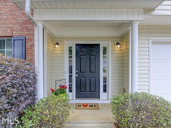 2nd image of 46 Saint Charles Pl