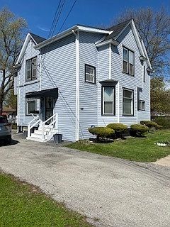 1st image of 14227 Lincoln Ave