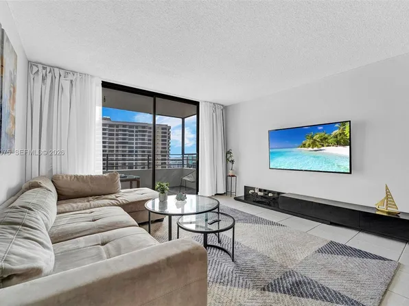 600 Three Islands Blvd, Hallandale Beach, FL