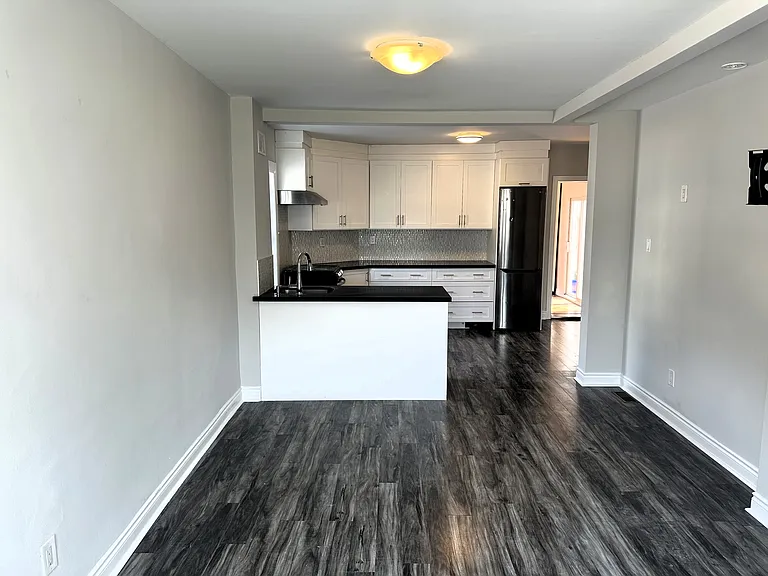 21 Maple St #1 — Photo 7
