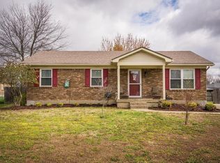 4715 Ridgeway Ct, Louisville, KY 40229